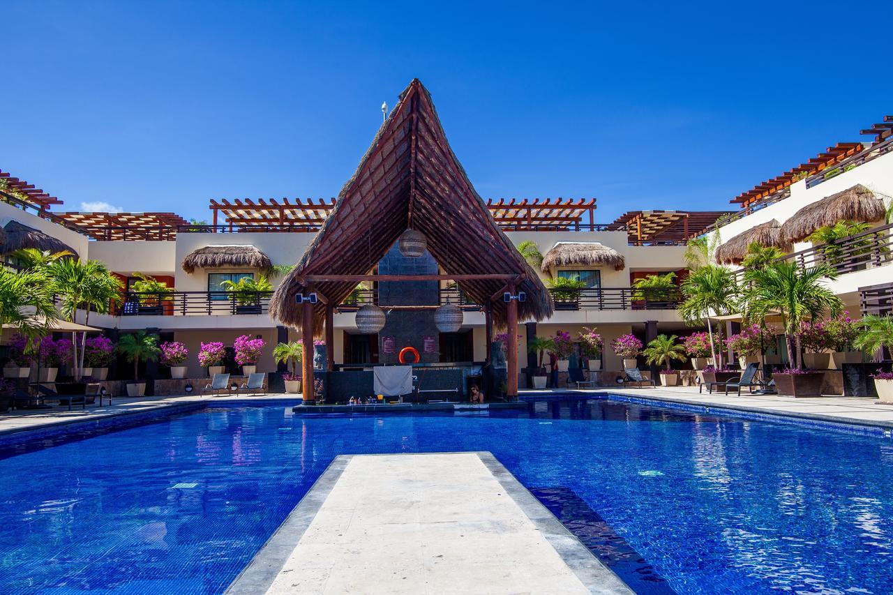 Aldea Thai By Blue Oceanfront Playa del Carmen Bagian luar foto