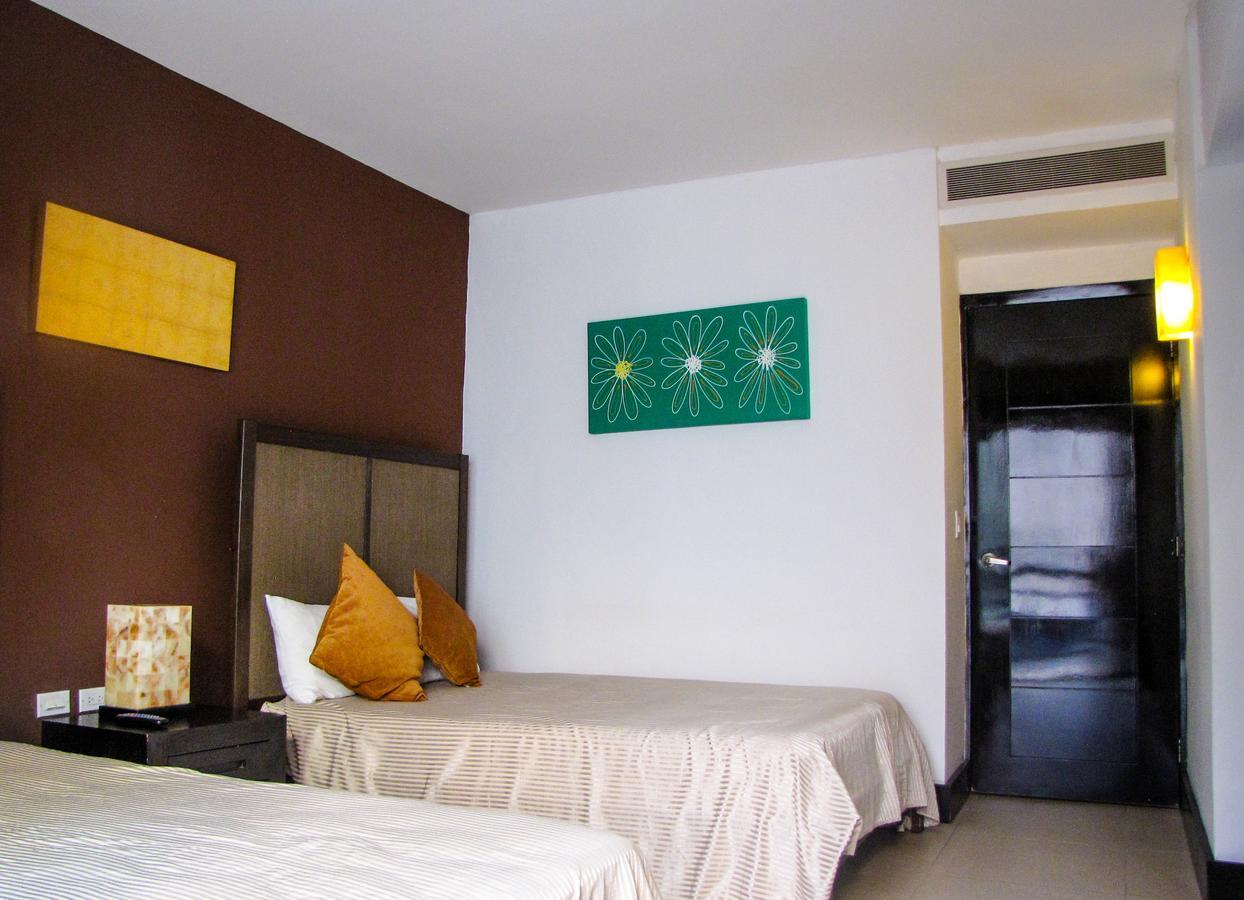 Aldea Thai By Blue Oceanfront Playa del Carmen Bagian luar foto