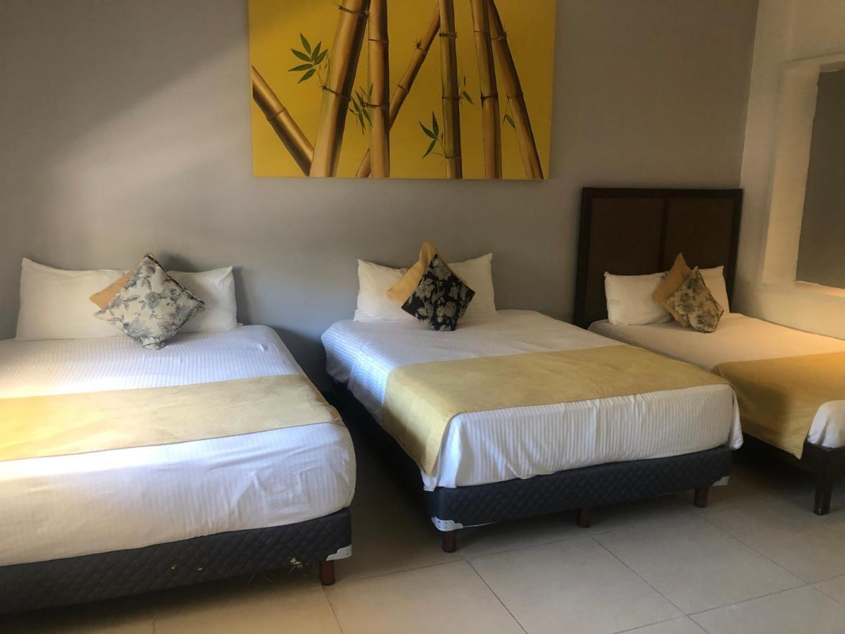 Aldea Thai By Blue Oceanfront Playa del Carmen Bagian luar foto