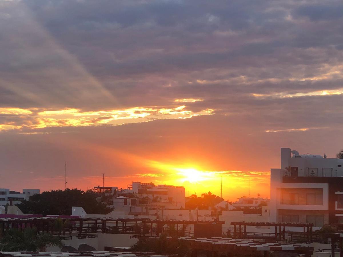 Aldea Thai By Blue Oceanfront Playa del Carmen Bagian luar foto